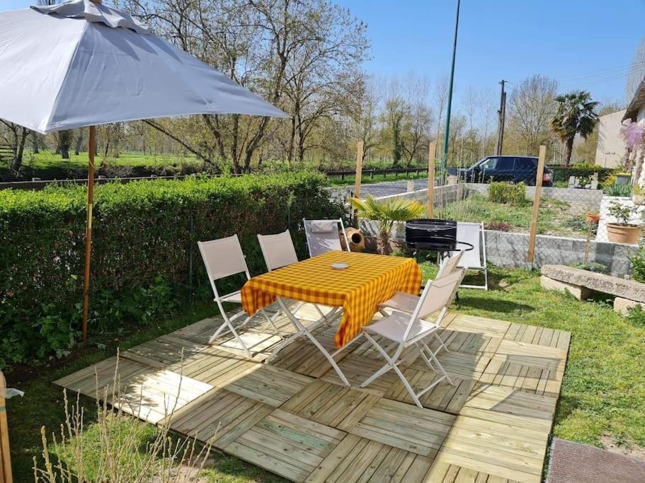 Le logis du héron Coulon Esterno foto