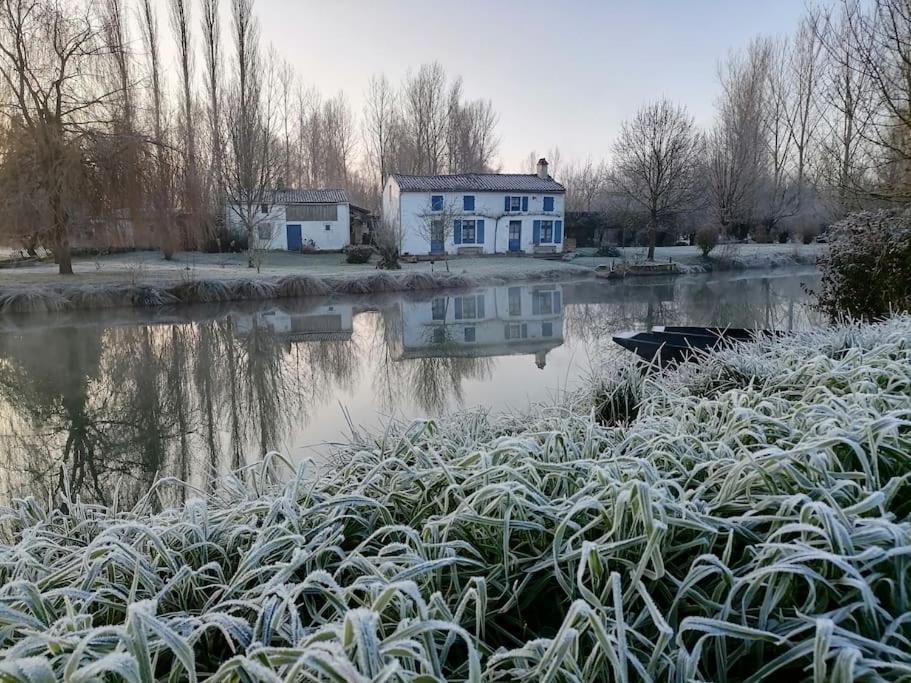 Le logis du héron Coulon Esterno foto